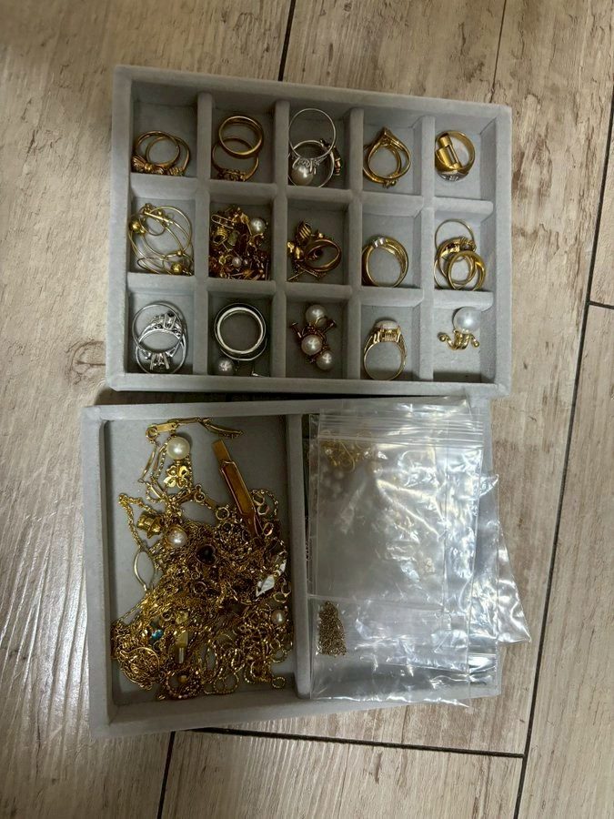 貴金属・ジュエリー