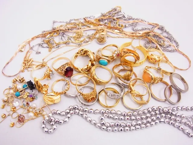 貴金属・アクセサリー